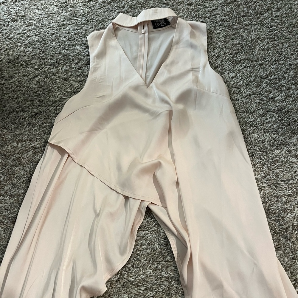 Flowy and stylish pink top